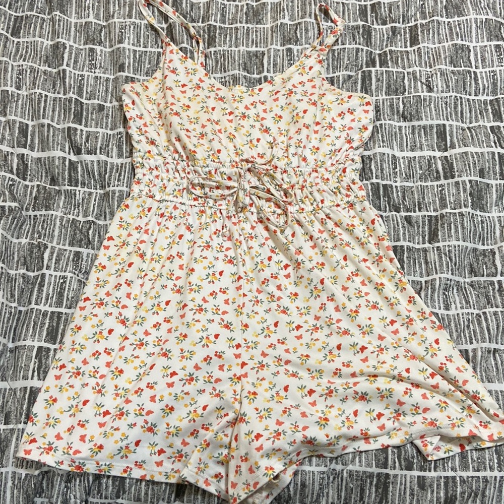 Hollister romper